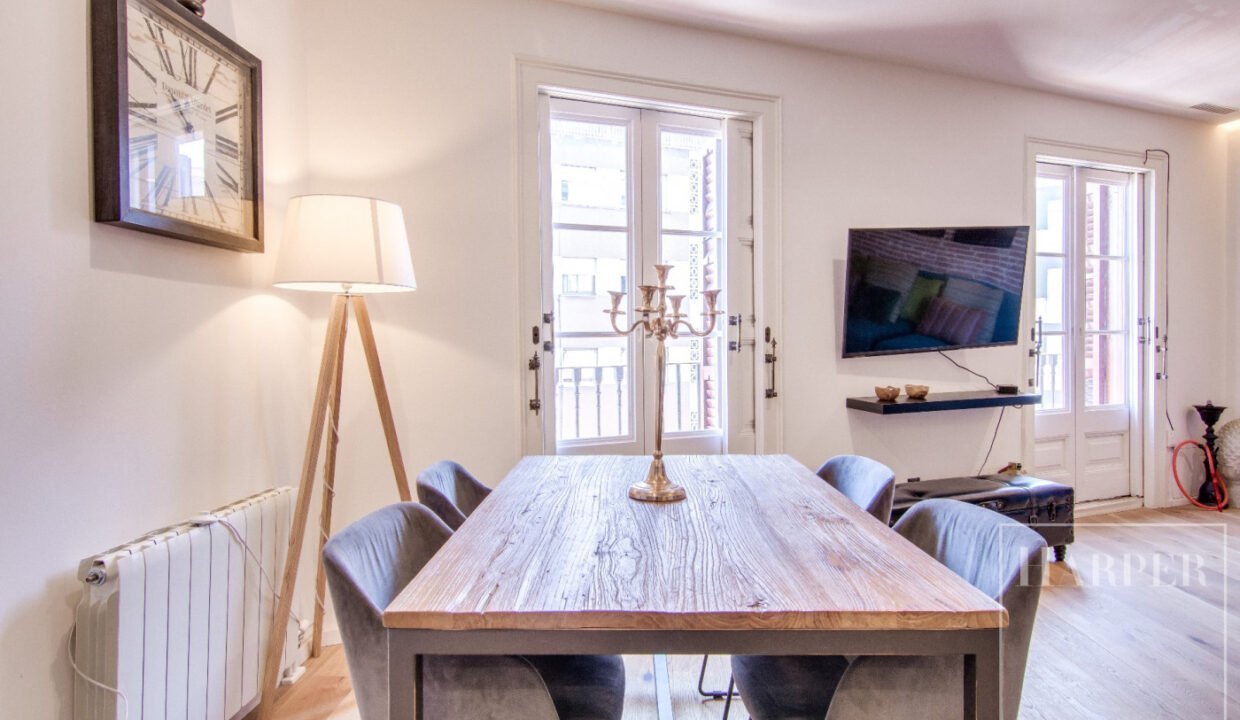 HVIAFB032203PisoVenderVenderBorn-7