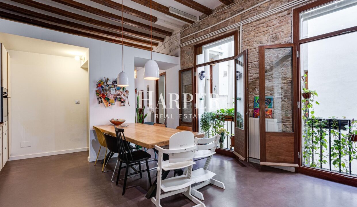 HSHS1608PisoVenderVenderCasc-Antic-13